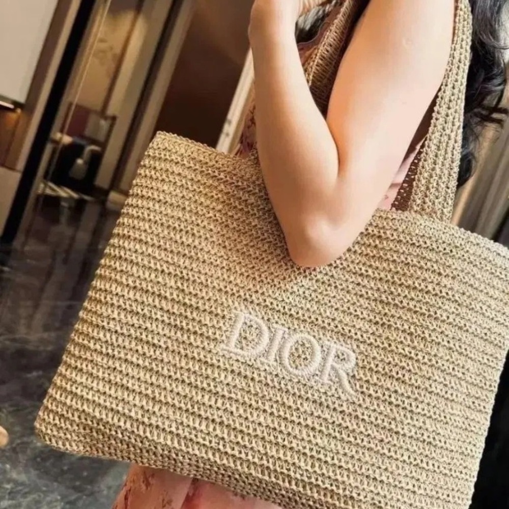 Authentic Dior Natural Raffia Tote with Embroidered Logo - Picture 8 of 8